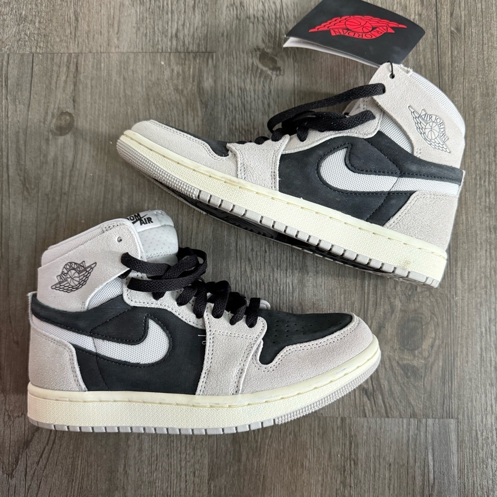 Nike Air Jordan AJ1 Zoom CMFT 2 in Light Iron Ore - Picture 2 of 12